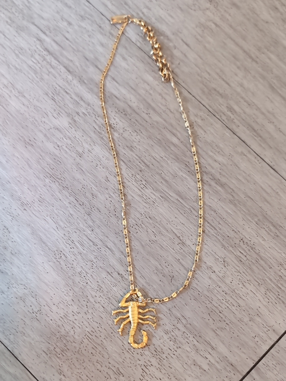 RegalRose Gold Scorpion Pendant Necklace